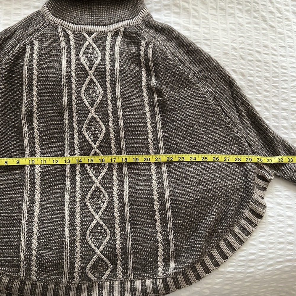 Anthropologie Gray Cable Knit Poncho with Cream Stripes - Picture 6 of 10